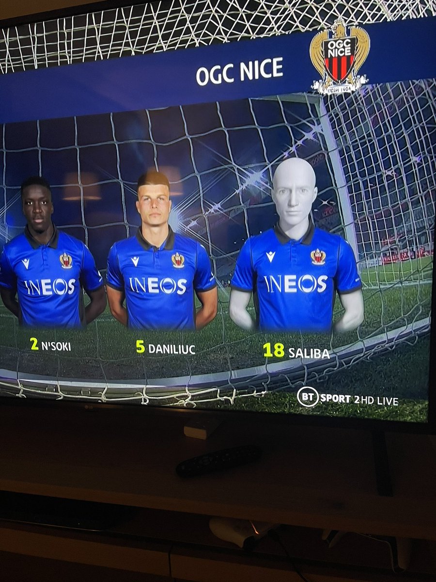 KevTimoney's tweet photo. Saliba making his debut for @ogcnice_eng tonight 🤣🤣🤣 Looking a bit different 🧐 #BrestNice #Saliba #AFC https://t.co/OSRsydGt58