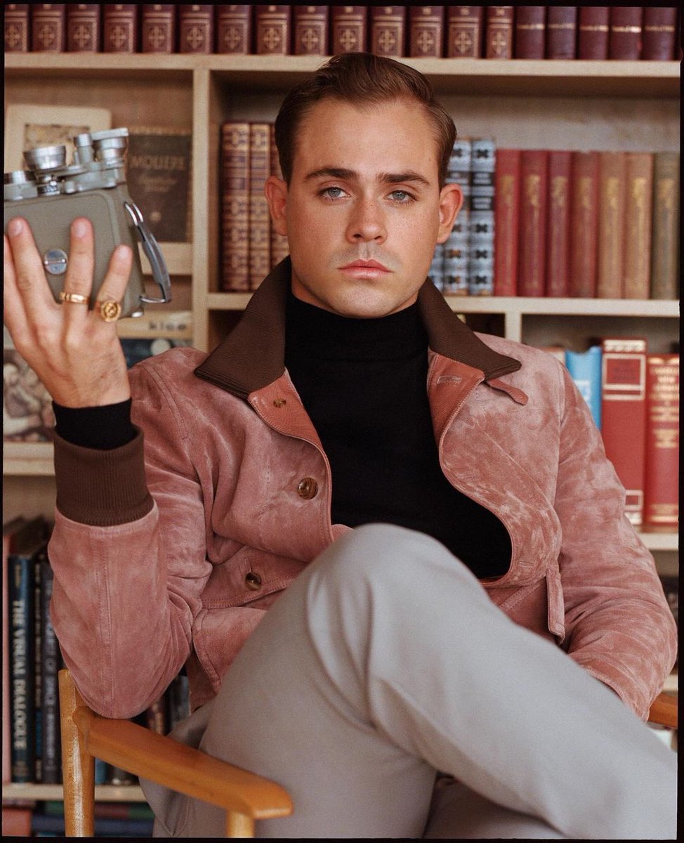 ignistorch's tweet image. 𝐢𝐭’𝐬 𝐜𝐚𝐥𝐥𝐞𝐝 𝐰𝐢𝐧𝐭𝐞𝐫 𝐟𝐥𝐨𝐰—