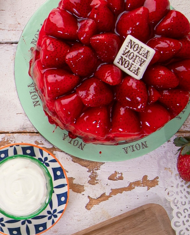 NOLACupcakes's tweet photo. Happy Christmas with NOLA CLASSIC STRAWBERRY CAKE 🍓 2 sizes are available at all our stores 😍❤️
ORDER NOW 📞16714 or Order online from https://t.co/AdNChzQx52 ❤️

#strawberry #cake #strawberries #dessert #strawberrycake #strawberries🍓 #strawberryseason #NOLAcakes #NOLAcupcakes https://t.co/T5S9B3M6VW
