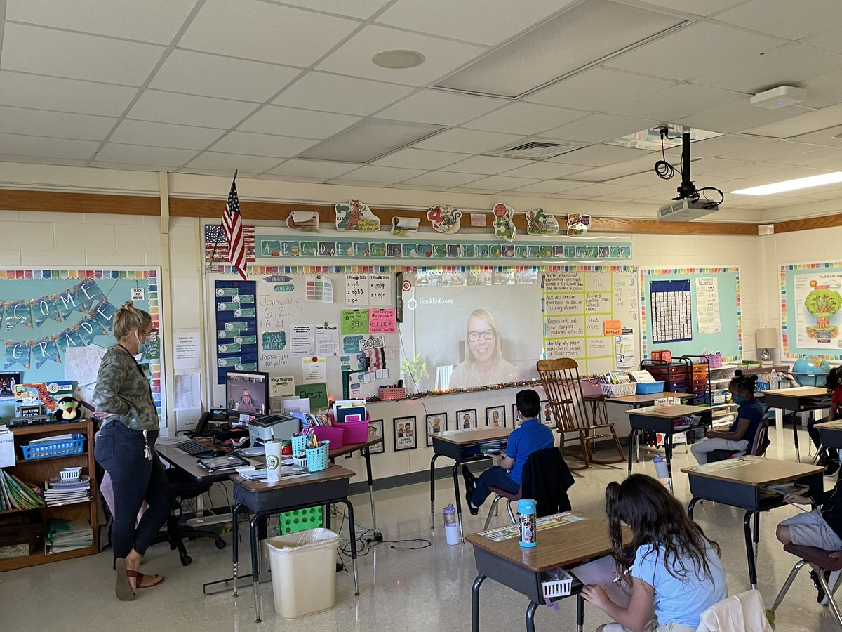 AngelicaT's tweet photo. It’s our GTE Leader in Me Coaching Day! Our LiM Coach Sharla Austin, allowed our students to find their voice as they shared their thoughts about their Leader in Me journey!. #ccpsfamily @TheLeaderinMe @AustinSharla @GTEtoucans https://t.co/33TJJl448o