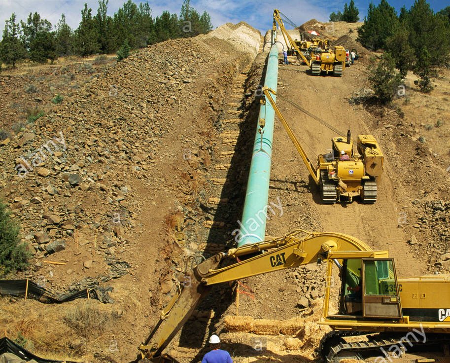 من اسهل الطرق لمعرفة اَي خطأ في تركيب البايب توقف قدام البايب بس تكون بمستوى اعلى من البايب وتشوف هل البايب من عند نقاط الربط joint مستقيم ام فيه ميول خفيف اذا كان فيه ميول خفيف معناته فيه مشكلة بالتركيب ..لكن هذا الفحص لايعتمد عليه بس مجرد انك تعرف وتختصر على نفسك قبل الفحص..