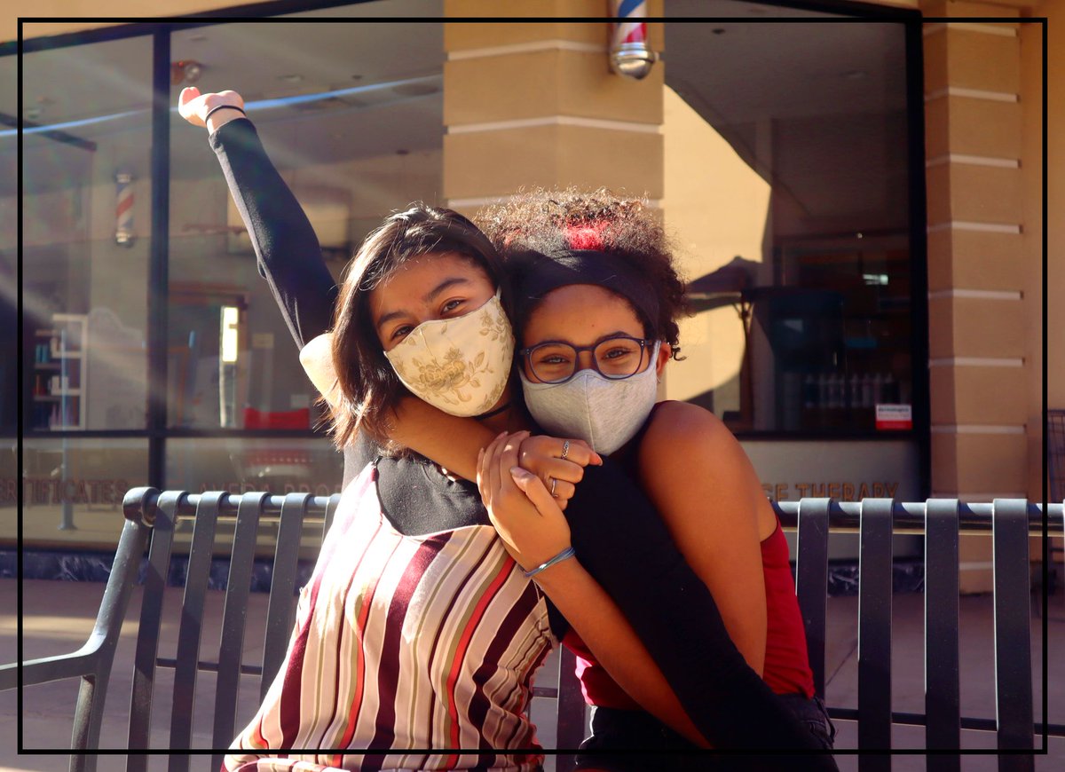 Happy National Cuddle Day! 
✨A cuddle a day keeps the doctor away✨