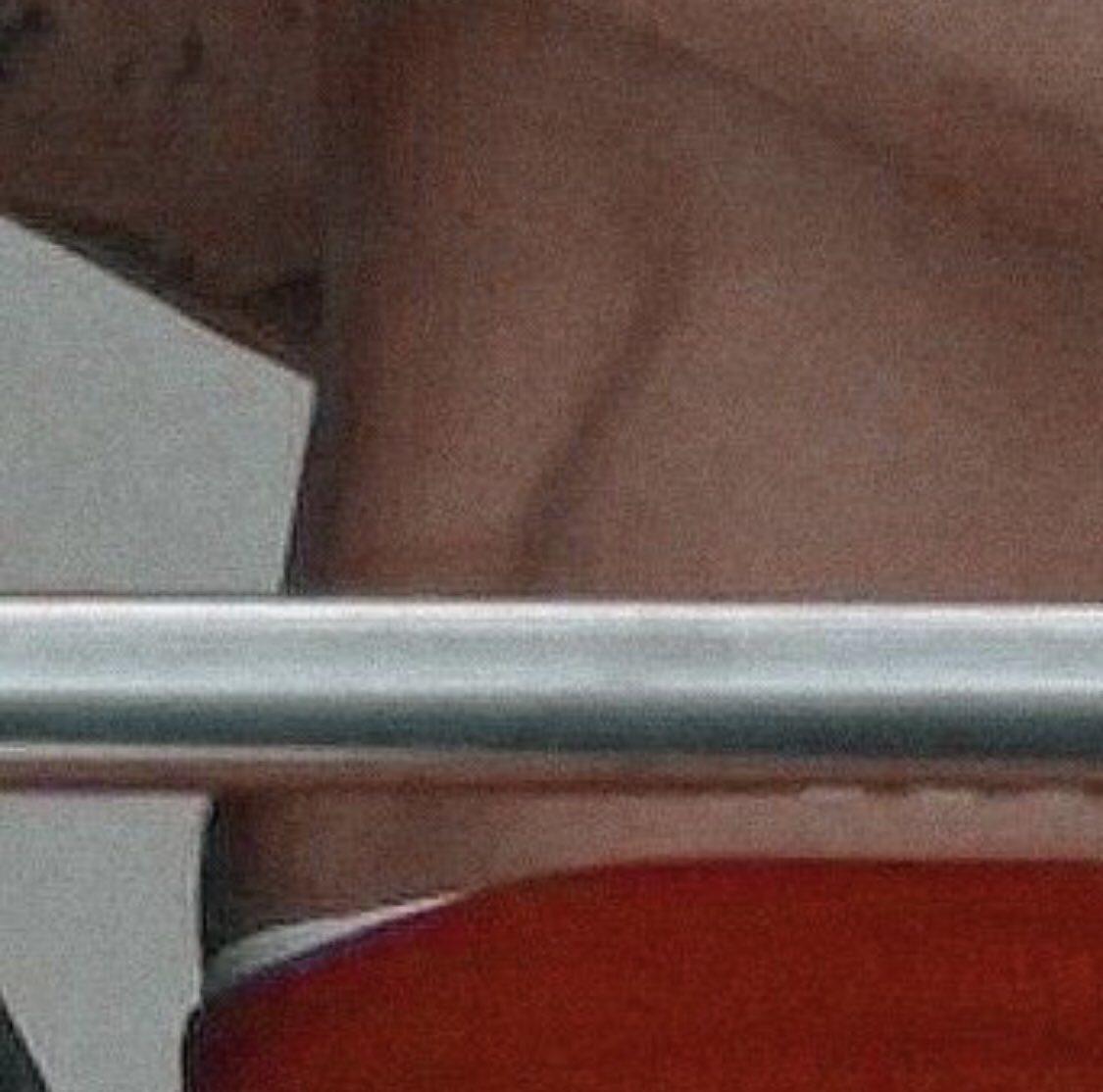 louis tomlinson’s tummy: a thread.