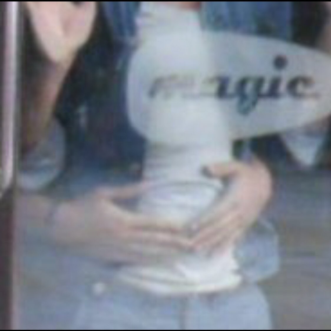 louis tomlinson’s tummy: a thread.