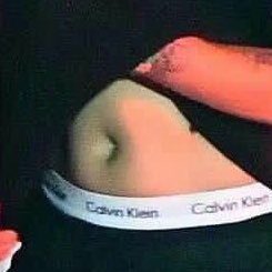 louis tomlinson’s tummy: a thread.