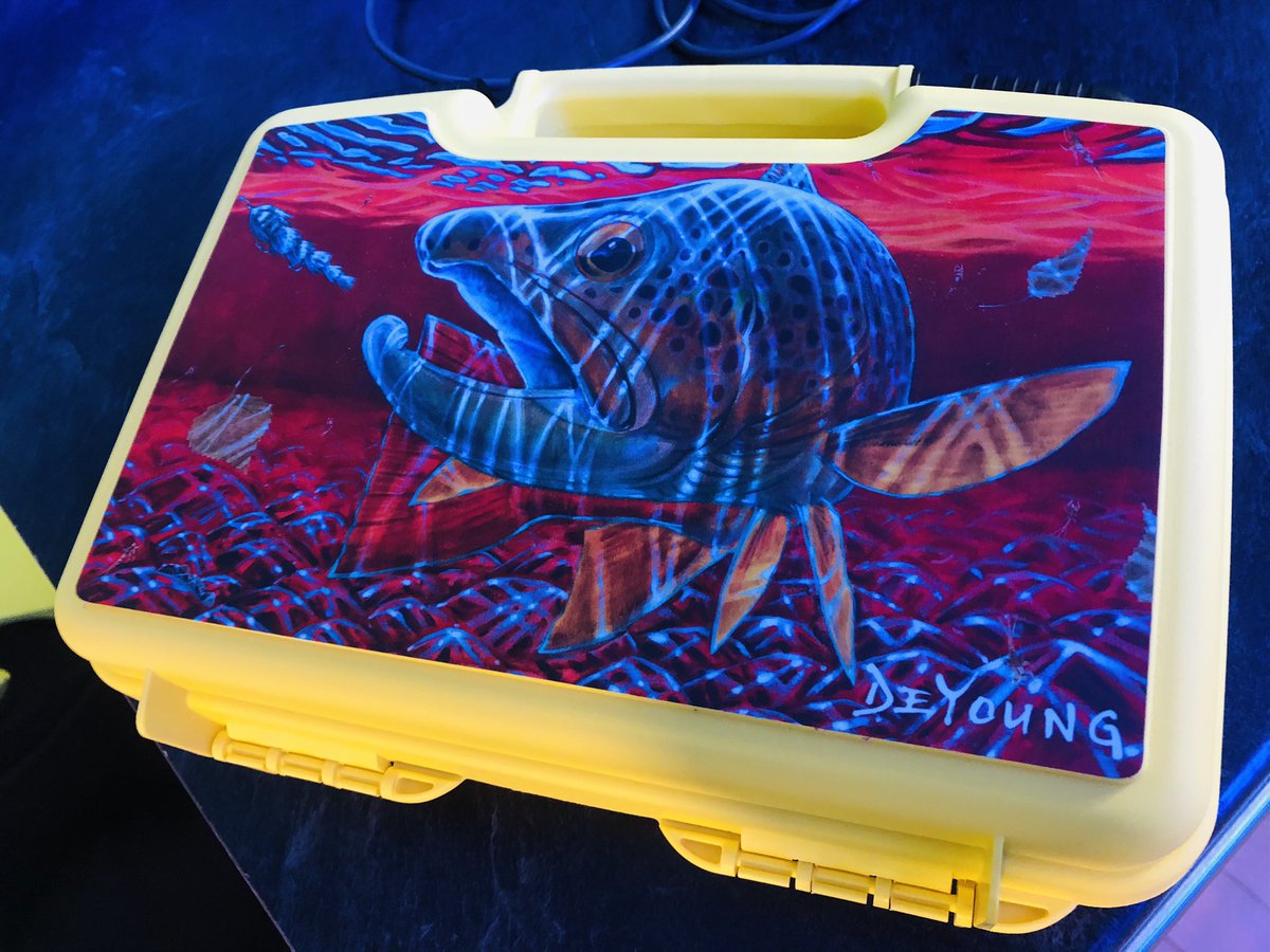 KingfisherGuide's tweet photo. New pike fly box arrived today π Love Derek DeYoung art work πΌ #pikeflybox #derekdeyoung #pikebox #pike #flyfishing https://t.co/oKX09gIw0C