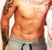louis tomlinson’s tummy: a thread.