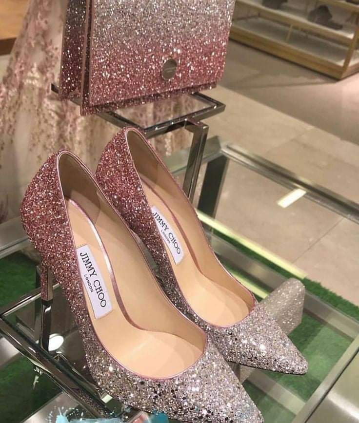 PennyMurray88's tweet photo. @rosemcgowan thought of you and that episode of charmed when i seen these 😁😘😍💟💟 https://t.co/TZyWG5aOL3
