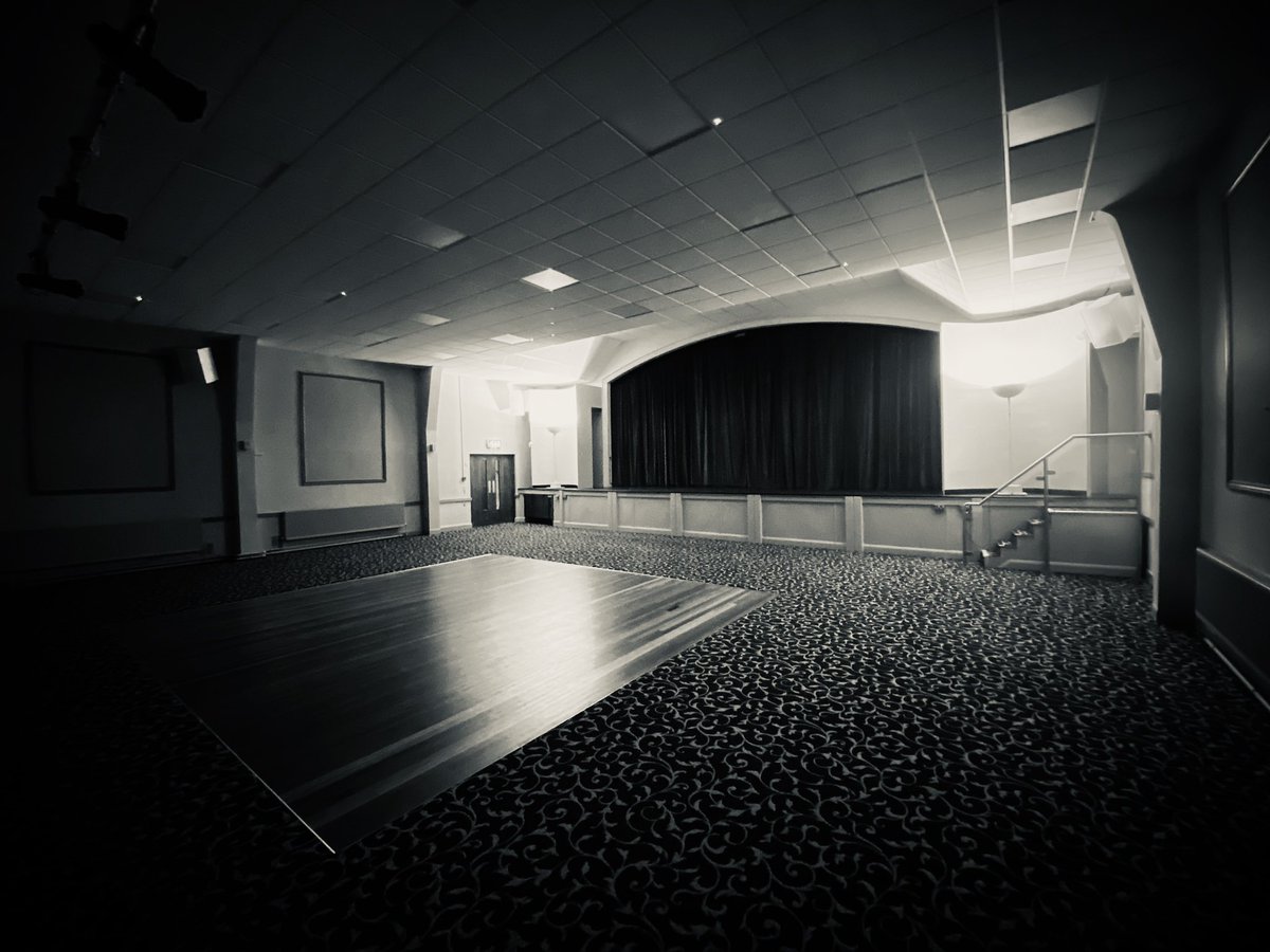 St_Peters_Hall's tweet photo. Hey @fmwales &amp; @vaughangething If finding venues to turn into Vaccine centres is proving tough, we would happily offer our facility as would probably the majority of #hospitality &amp; #events venues in #Wales We all have lots of space with nothing to do at present! https://t.co/mlKGQpG2MM