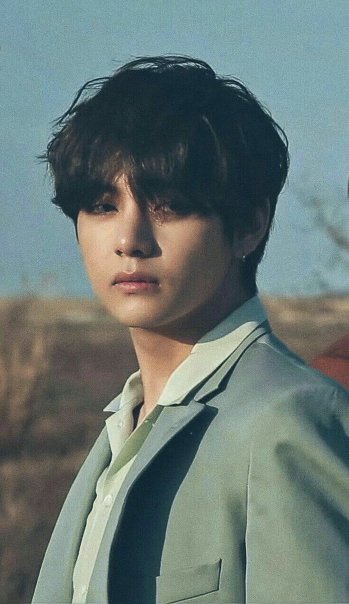 alexpapitaq's tweet photo. PERFECT I LOVE THEM !!! 💞💞💞💞💞💞💞 #2yearwithpromise #jhopeweloveyou #JinDeservesBetter
#Taeperfect 💖 https://t.co/OnDM0TXp59