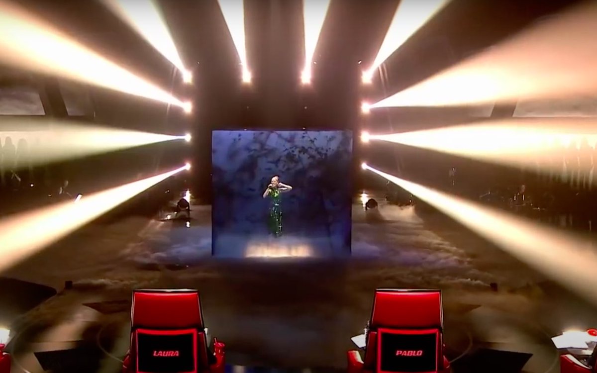 Algunos de los trabajos realizados como director artístico este pasado 2020!! #cocacolamusicexperience #Lavoz  #LavozSenior A por este 2021 y poder repetir más imágenes como estas! Feliz año a tod@s!!!!