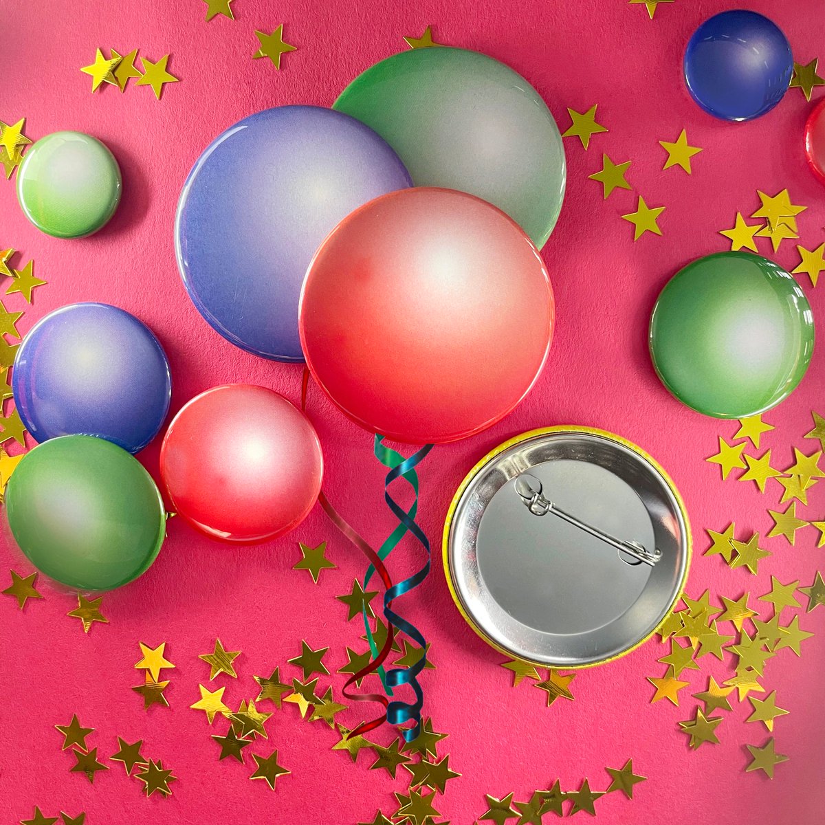 buttonmakers's tweet image. ButtonMakers turns 20 this month! WHAT? Help us celebrate by making tons of buttons!! Take $20 off machines and kits with coupn code turning20.

bit.ly/2LmInfc