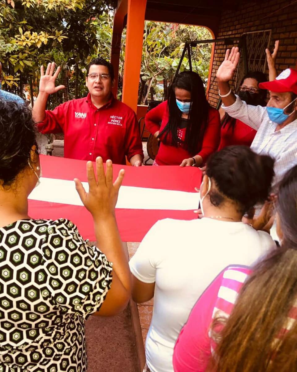 PerezDiputado's tweet photo. Juramentacion Distrito 3
Héctor Perez candidato a Diputado casilla #15
#VamosConTodo #HectorPerez #yani #yanipresidente https://t.co/HKmnLlo9jB