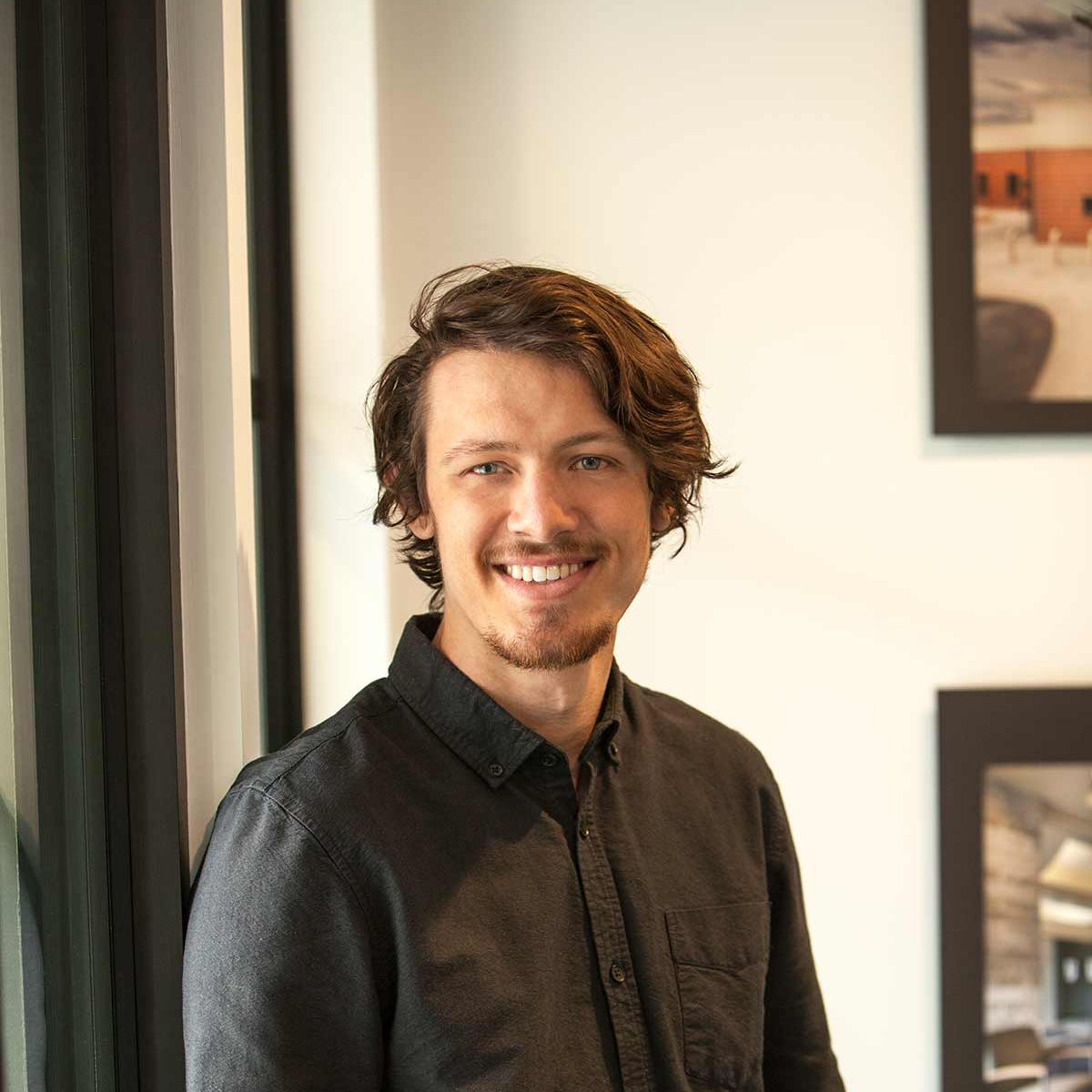 Barton lives for the opportunity to take conceptual design from a paper sketch to an operating, beautifully functional space that supports healthcare providers and enables them to change the lives of their patients. The technical aspect of complex projects is where Barton shines.