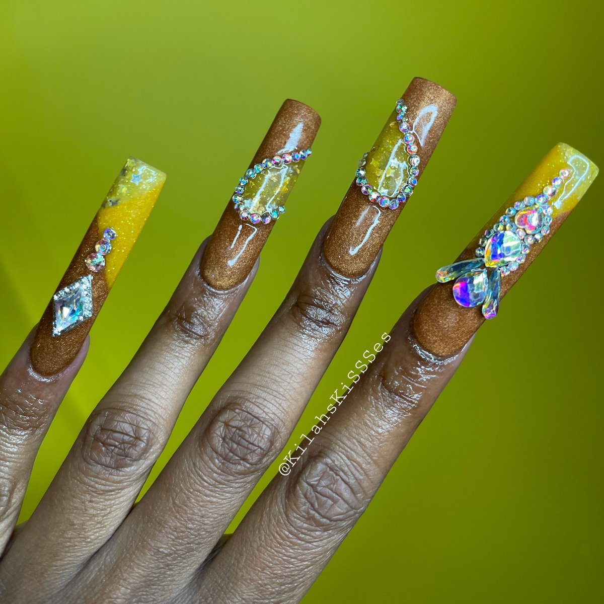 KilahsKiSSSes's tweet photo. Honey Graham’s🐻🍯
•
•
21% off sale is still going! Want this look? Book: “Color blocking+, 3 Half Bling Nails, and 1 quarter bling nail”
•
•
•
#blacksnailedit #blacknailtech #chicagonailtech #colorblocking #blackownedbusiness #kilahskissses #crystalnails #ilovenails https://t.co/LXejHQkfWL