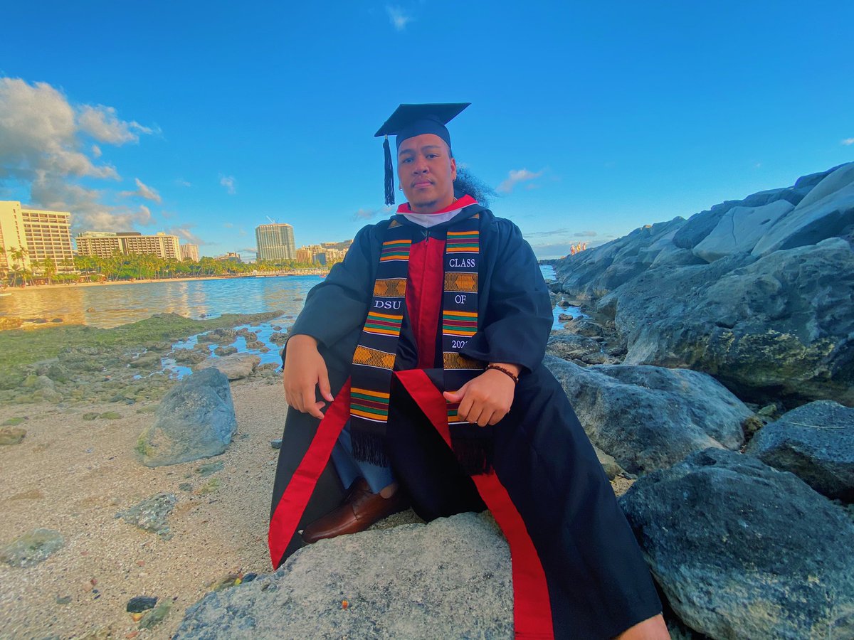 Rj_Moli's tweet photo. It is done 👨🏽‍🎓 @DelStateUniv https://t.co/vxX4SMBoCB