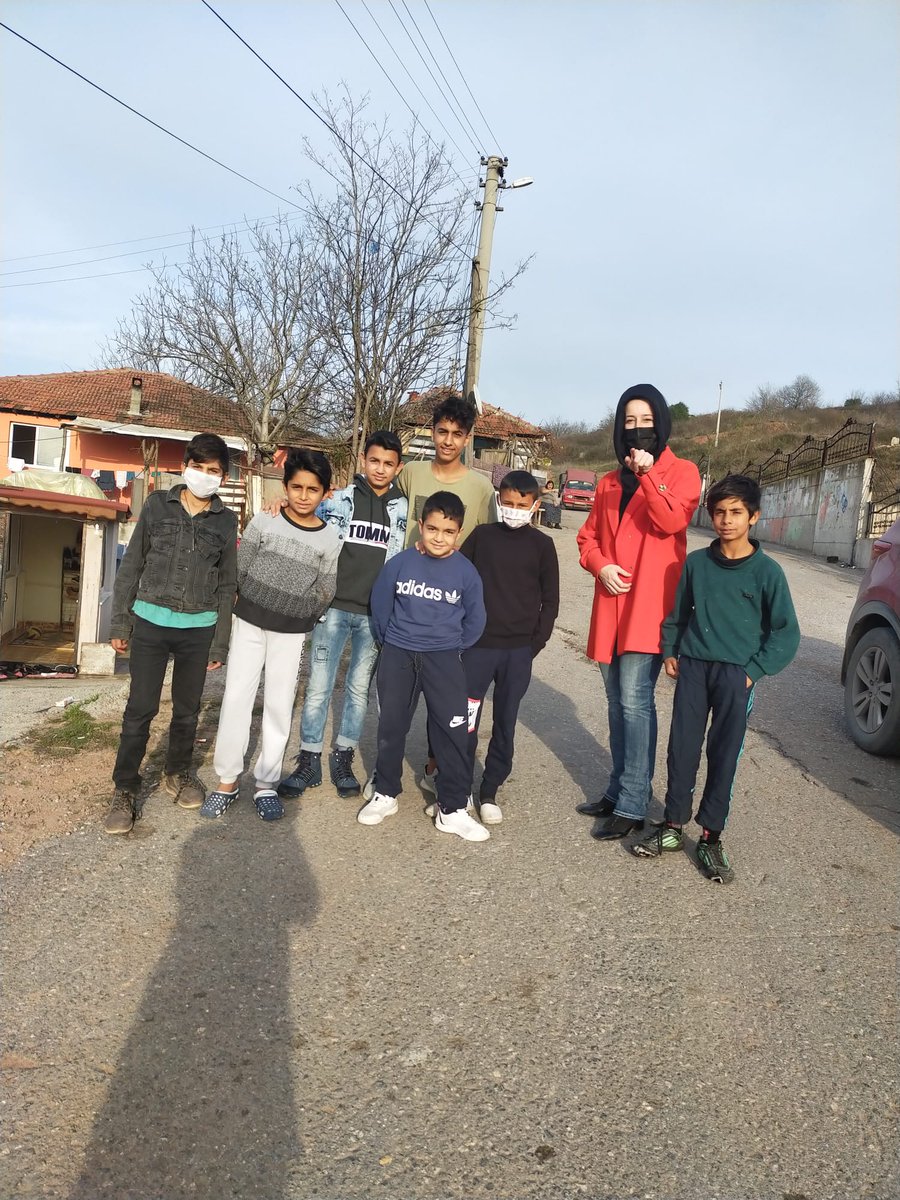 akkadin_sakarya's tweet photo. Sosyal Politikalar Birimi faaliyetlerimiz kapsamında Adapazarı ilçemizde aile ziyaretlerinde bulunduk.
#BirlikteBaşaracağız 

@AKKADINGM @selvacam @ZHatip https://t.co/QXCUadvpq2