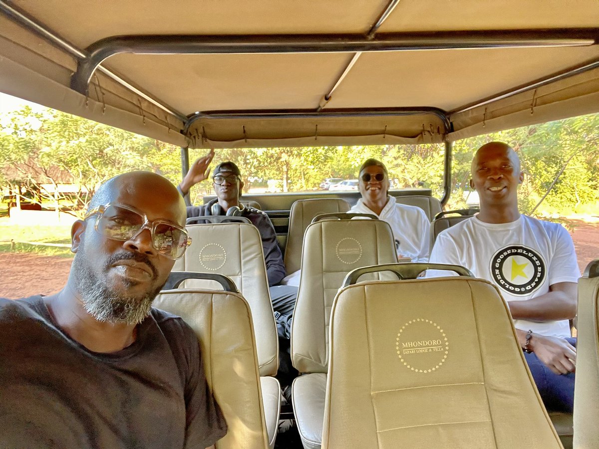 RealBlackCoffee's tweet photo. Mother said a little prayer before we left for our short left trip as young men of the Family to hang out,have good &amp; uncomfortable conversations about who we are &amp; what we are trying to be and also align &amp; reconnect with not just ourselves but  nature.I’m grateful for Family❤️ https://t.co/USbSxMpK6g