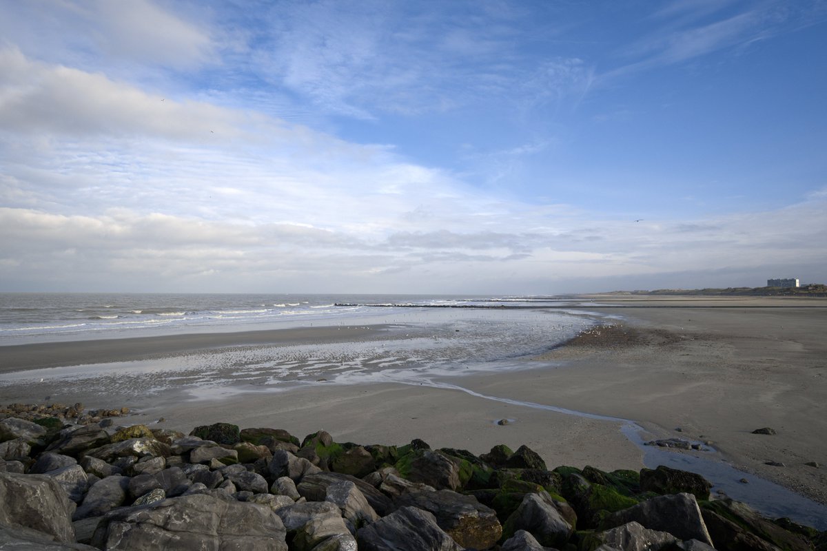 PhilippeM64's tweet photo. Op woensdag 06/01/2021 in Oostende #loveOostende @StadaanZee #NikonZ6ii https://t.co/LndnCIn9ia