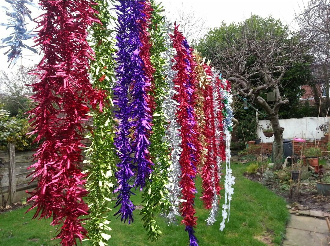 floozy1968's tweet photo. R.e yesterday post. ...previous tinsel washing from yrs ago. ....I'm not weird 😂 https://t.co/06ROTZnJTV