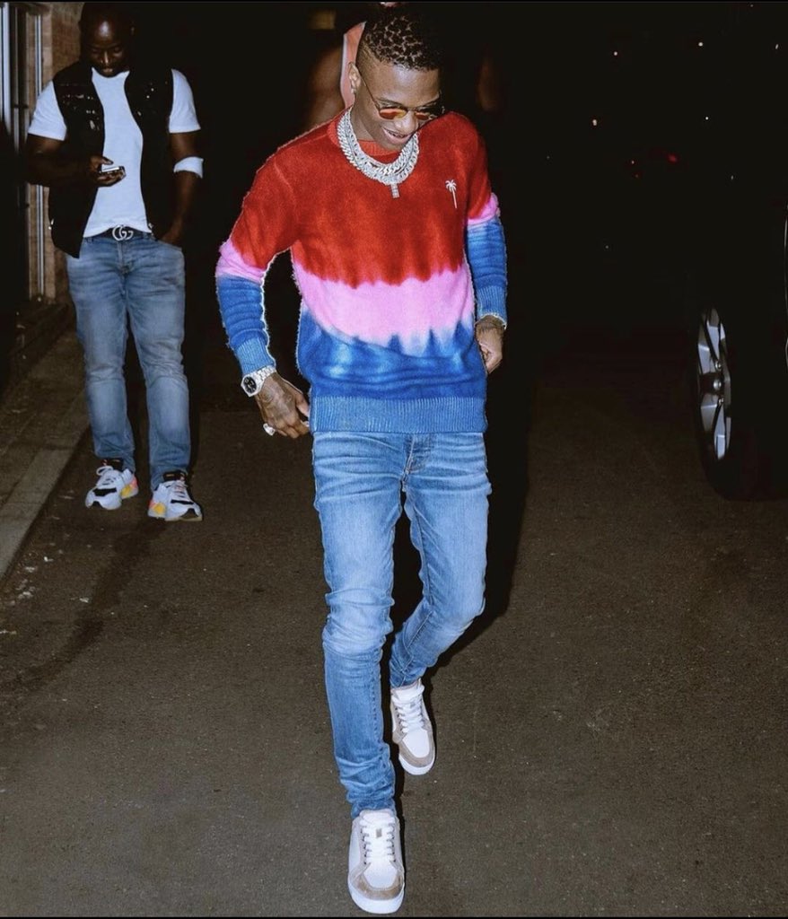 Wizkid as football club jerseys Manchester United