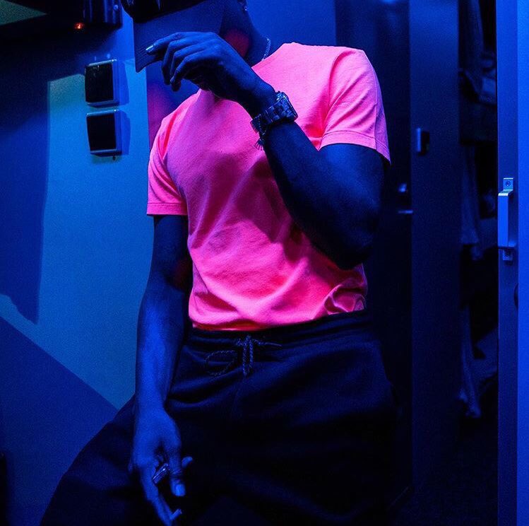 Wizkid as football club jerseys Manchester United