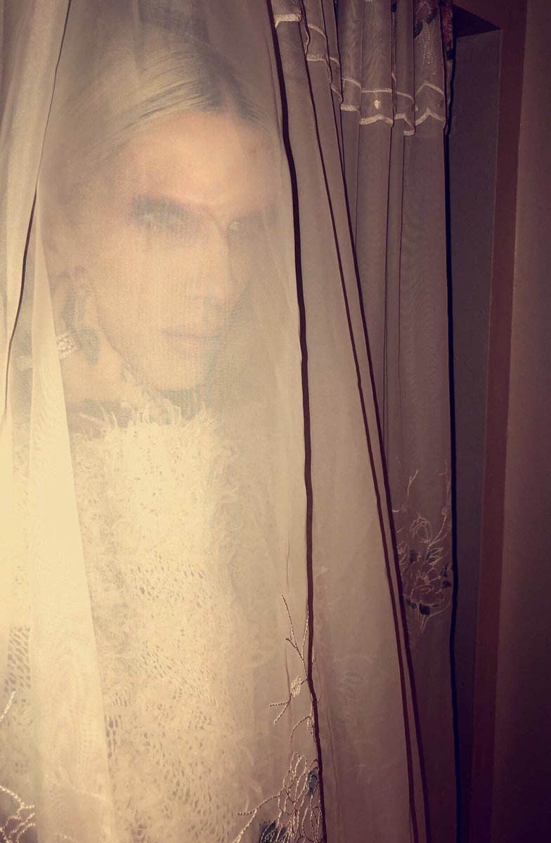Realitywhore4's tweet photo. Jeffree hiding when Kim comes home #jeffreestar #kanye https://t.co/vt08CCorJ7