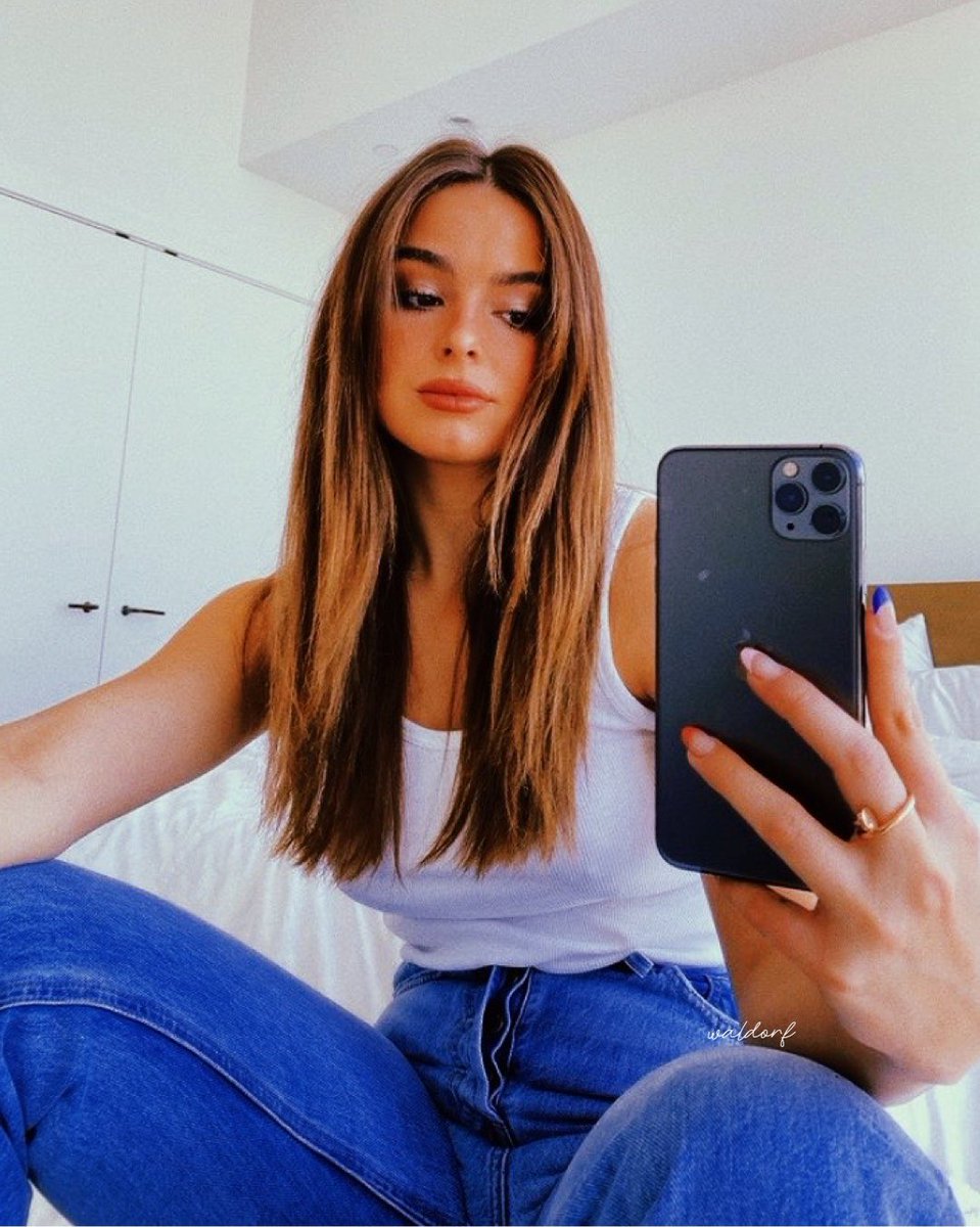 evanvouloir's tweet photo. “ she like my futuristic sounds in the new spaceship, futuristic sex give her Phillip K dick, she never need a man, she what a man need so I keep on falling for her daily. „ https://t.co/1mMtXDkGvY