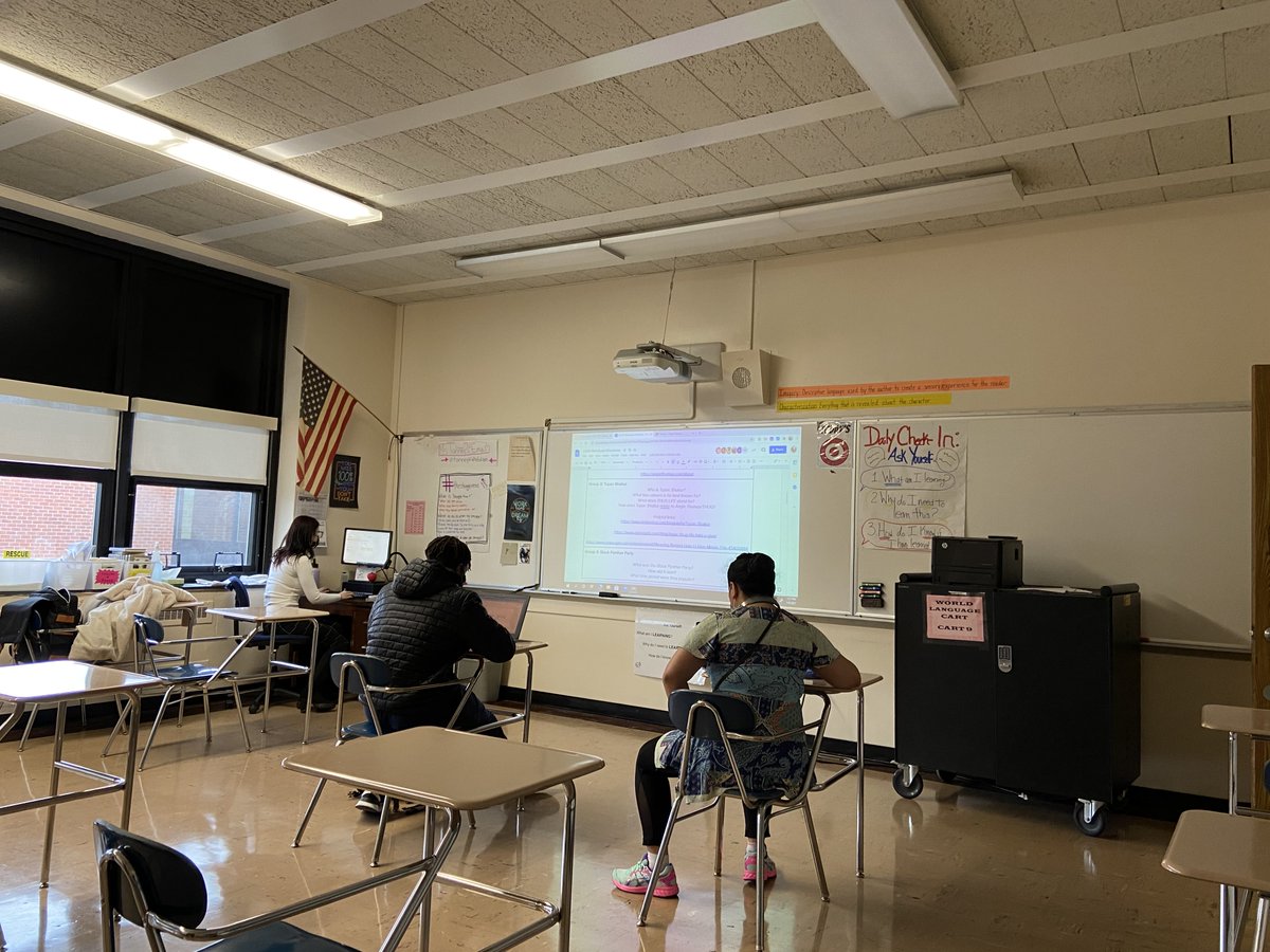 Ss building background knowledge on the book The Hate U Give in Ms. Tanney's ELA 10 class! Great Job working in groups and creating presentations for each other! Keep up the great work by all! @WHHumanities @WhufsdRams @WH_HighSchool https://t.co/ycbEw6DX8Q
