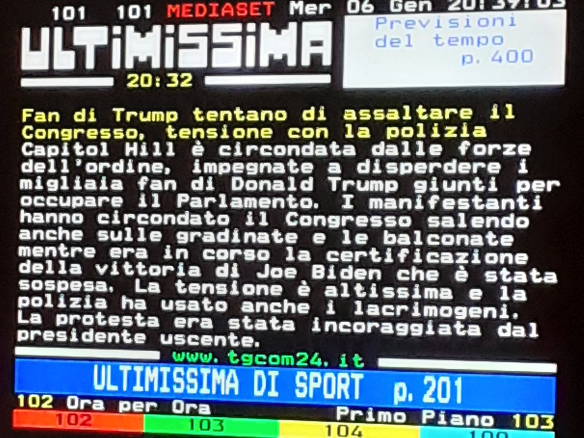Fan di Trump tentano di assaltare il congresso.