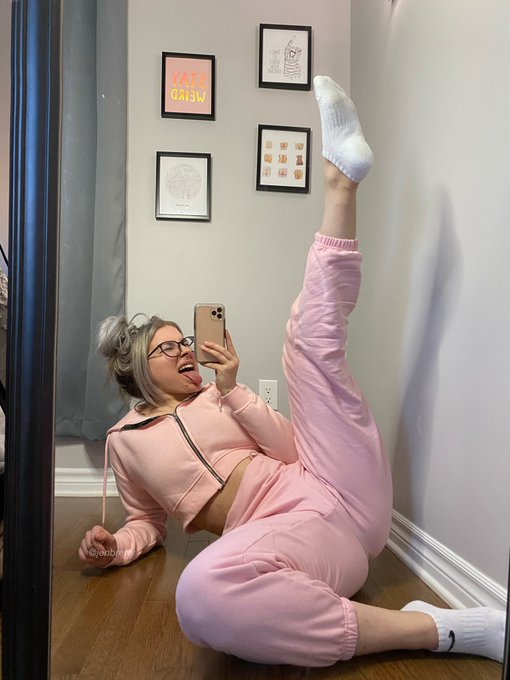 Your fav lil nugget 🥺💗 https://t.co/zf42SPYJVz