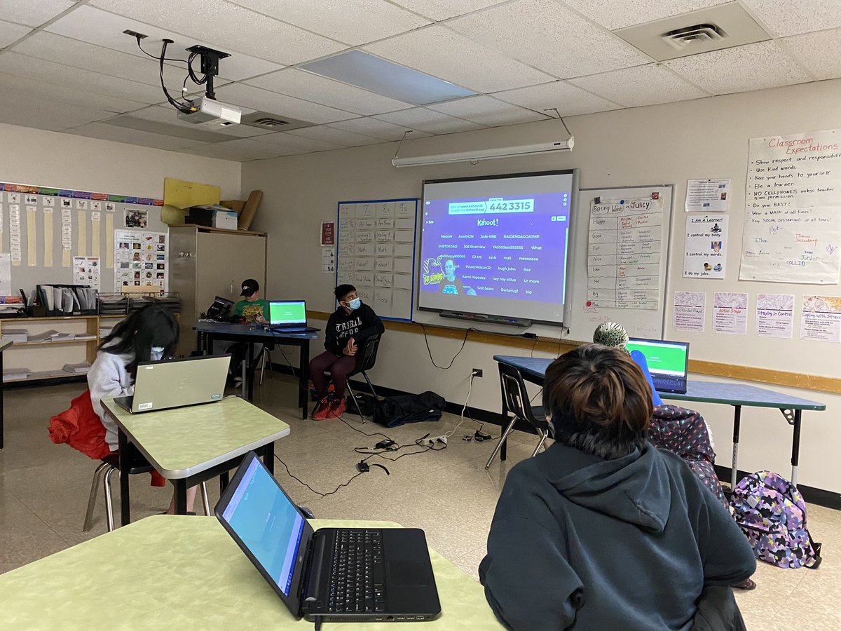 CHANDERPRABHA15's tweet photo. Grade 7/8 SEC students of General Wolfe School are having fun in class while participating in a virtual Kahoot event with @GPearceWSD this afternoon. Thank you for giving this opportunity to our students. #kahoot @WinnipegSD #WinnipegSD https://t.co/KtQrvxuKwp