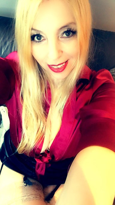 Silky blouse, leather skirt and stockings tonight @S66Cams https://t.co/nNdllwcWp4<a href="/tag/sexyladies"class="tags"><span>#sexyladies</span></a><a href="/tag/heels"class="tags"><span>#heels</span></a><a href="/tag/pantyhose"class="tags"><span>#pantyhose</span></a><a href="/tag/satin"class="tags"><span>#satin</span></a><a href="/tag/girlgir"class="tags"><span>#girlgir</span></a>