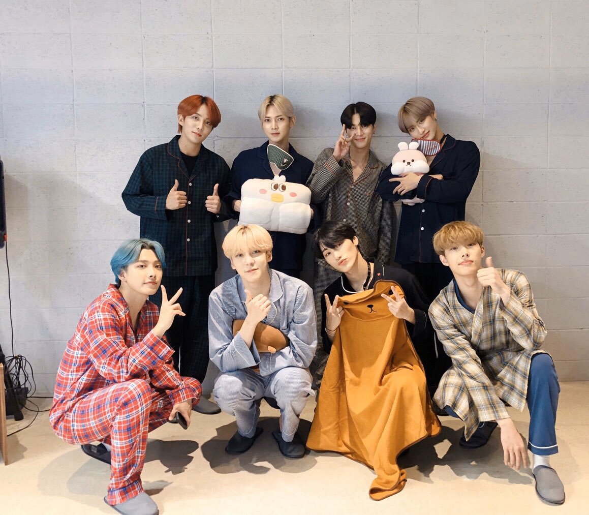 hourly ateez tweet media