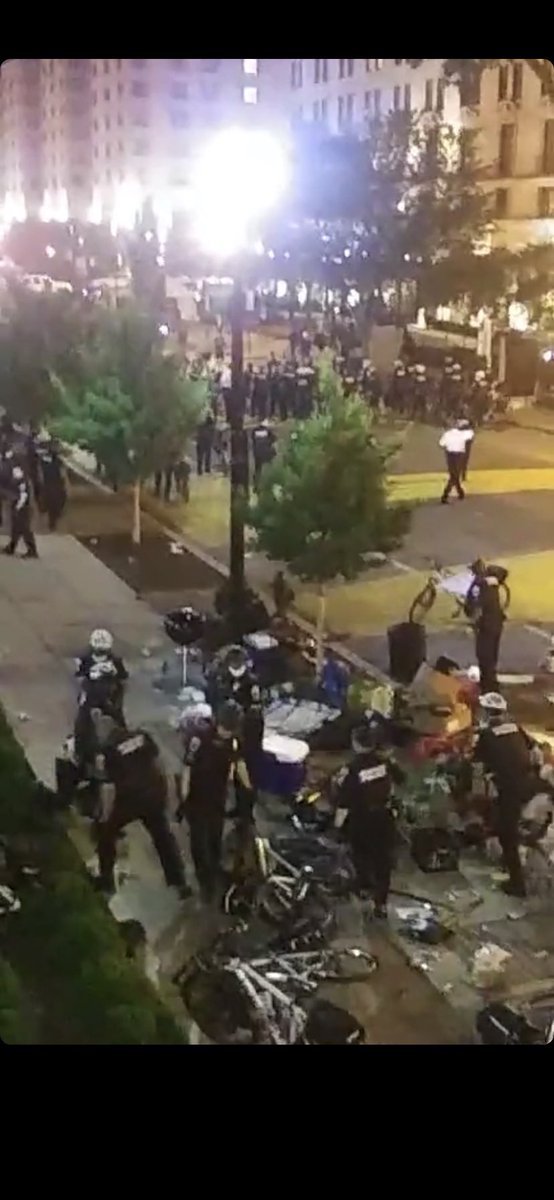 DMVBlackLives's tweet photo. When we (Black and Brown people)out numbered the Police they shot rubber bullets, tear gassed, beat, kettled and arrested us through out the summer and still. Let that sit in. #DefendDC https://t.co/dAjOeMoWLV
