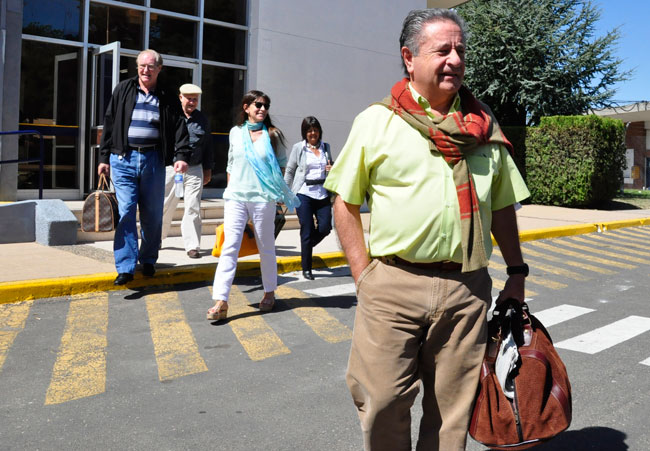 🔴 AHORA | El ex presidente Eduardo Duhalde acaba de aterrizar en el aeropuerto de Washington