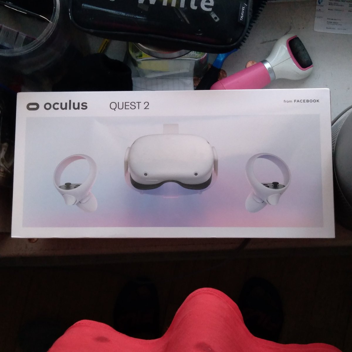 IceBeastsX's tweet image. Look what u have brought today at @bestbuy a @oculus #quest2 
#VrPlayer
#gamergirl
#gamergirls
#gamerboy
#gamerboys
#SmallStreamerCommunity