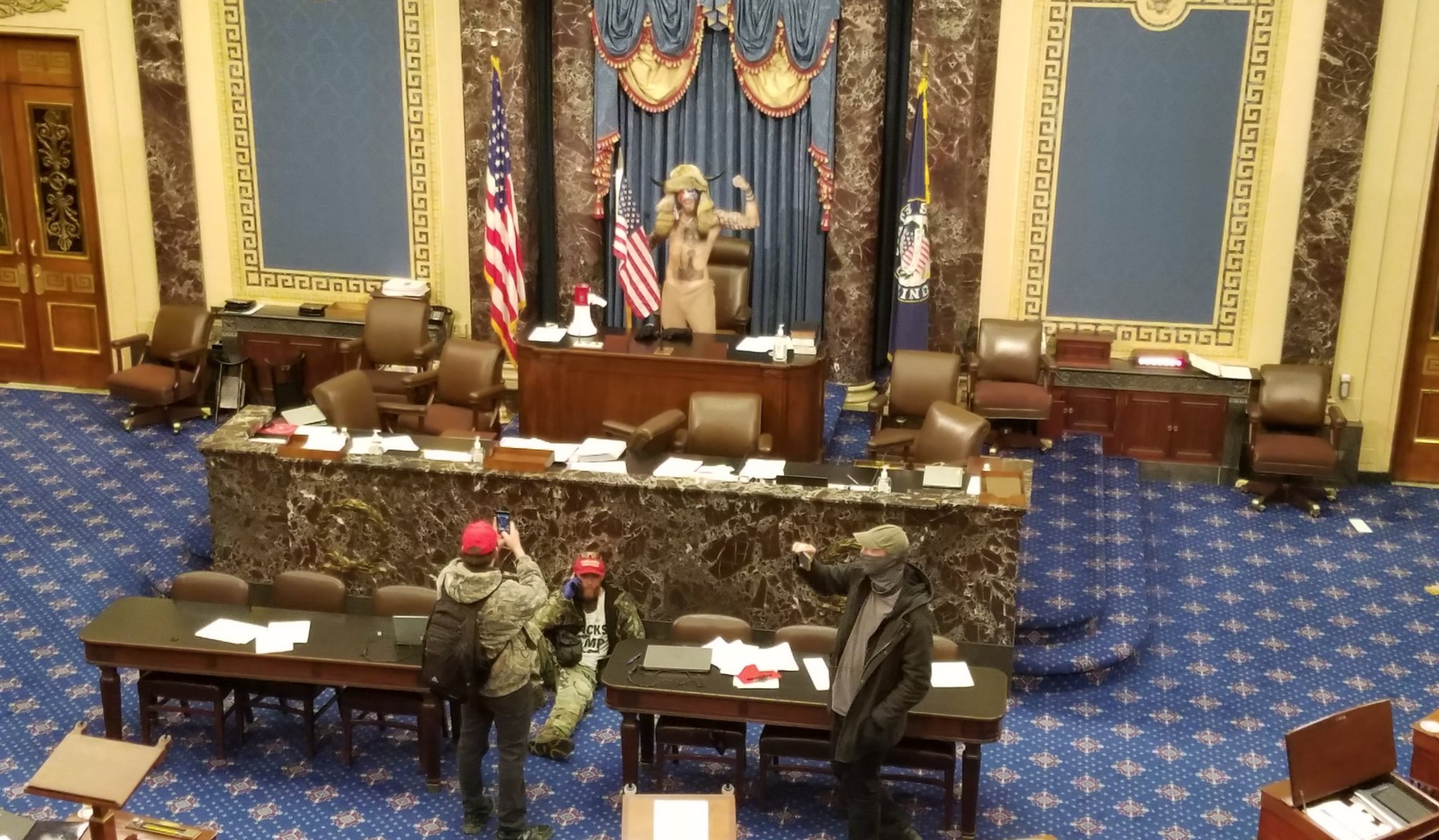 2021_01_06 LIVE: Electoral College Vote Count- Vice President Pence Presides Over Joint Session of Congress ErEyPZ8VkAIGoGn?format=jpg&name=4096x4096