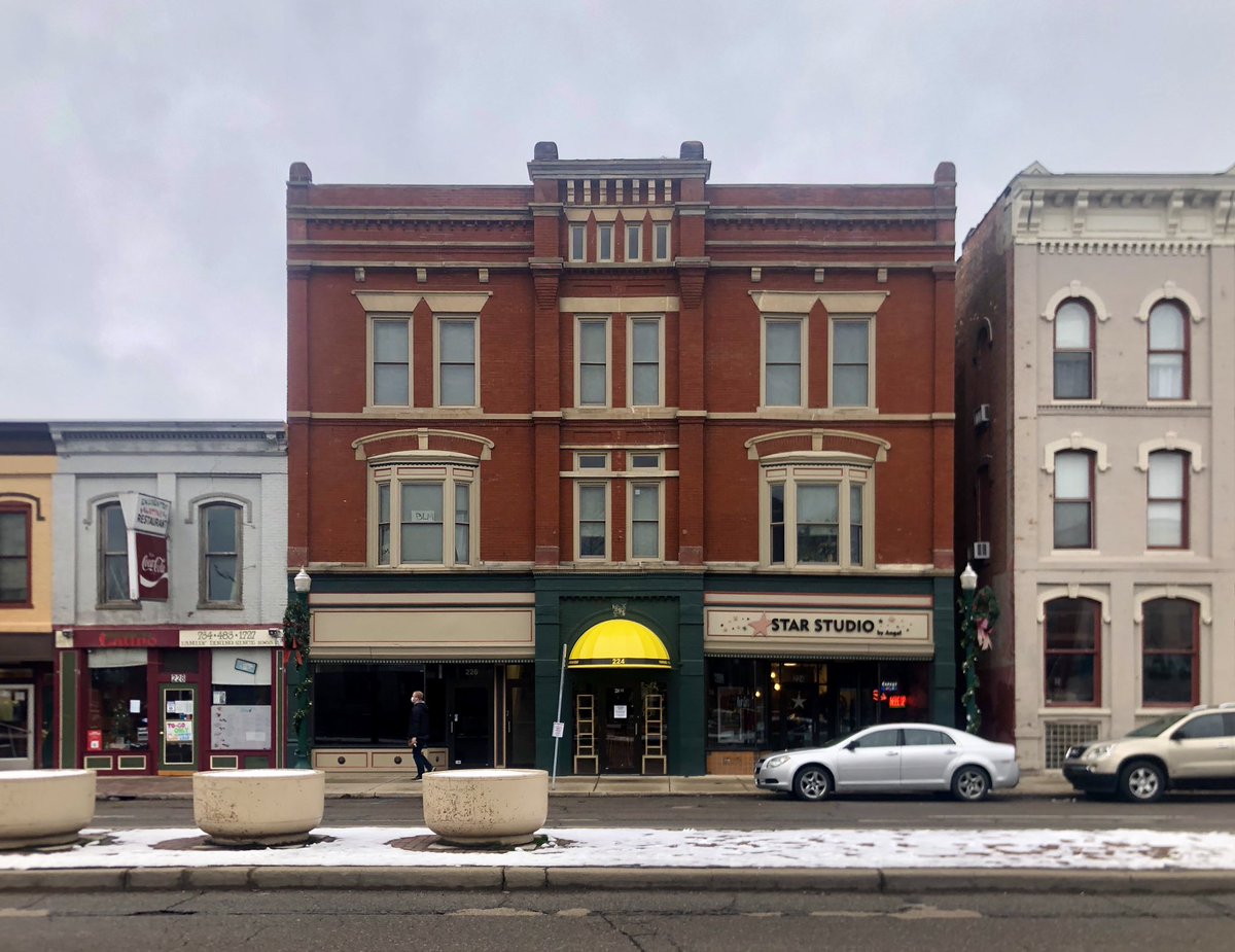 JoshLipnik's tweet photo. Downtown Ypsilanti https://t.co/gQsHHhlllH