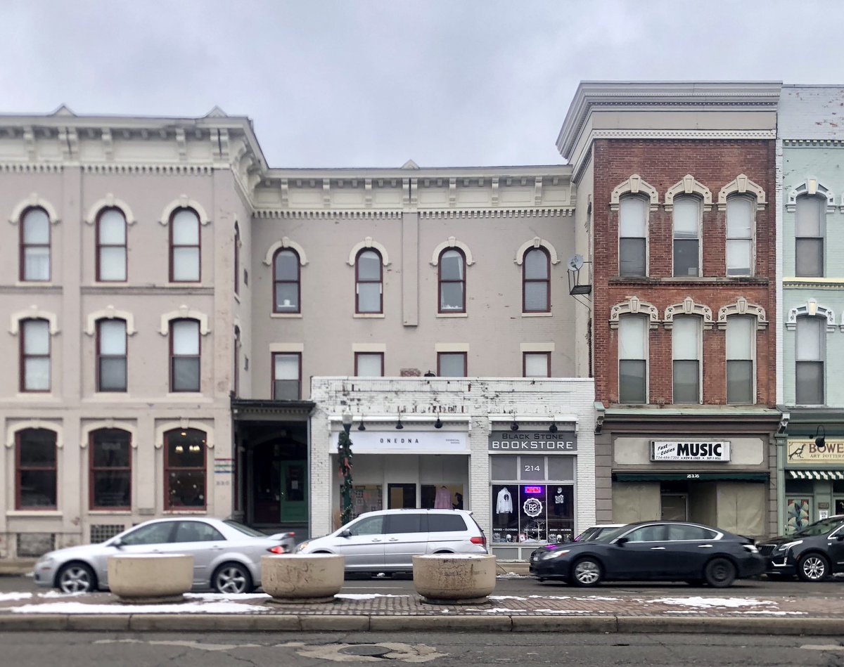 JoshLipnik's tweet photo. Downtown Ypsilanti https://t.co/gQsHHhlllH