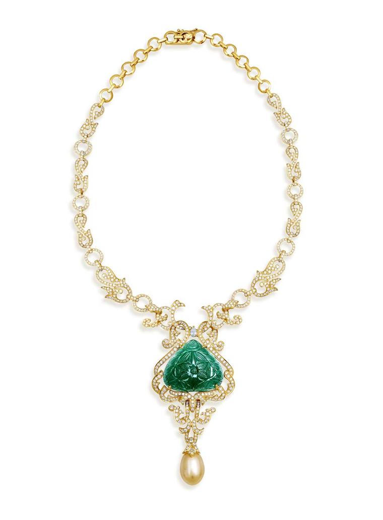 From Kahn, a very Mogul necklace, with a yummy carved emerald. Whole thing is perfect, the design, the technique, the combination. Bravo.