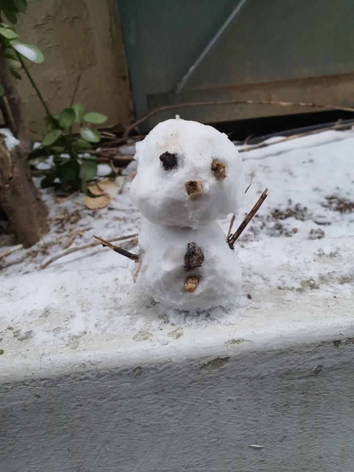 moonlight__w's tweet photo. 정말 엄청 난 업그레이드를 했네 .. 우진이 눈사람 .. ❄️☃️❄️ https://t.co/ikxRFCsLW4