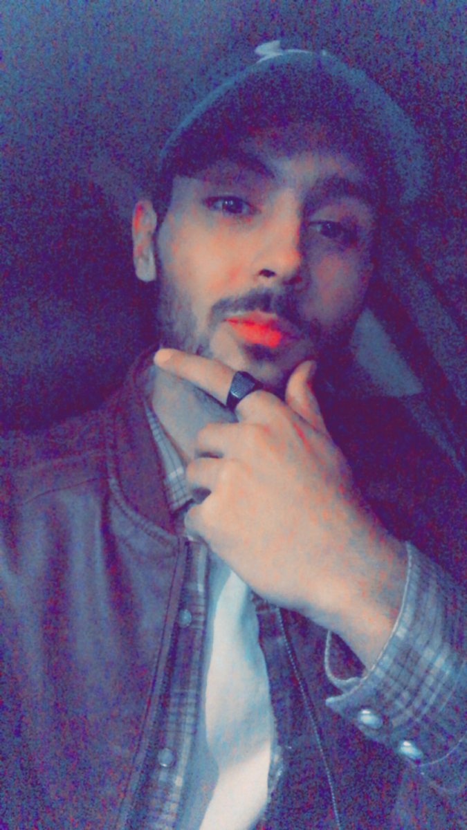 rhamza1998's tweet photo. Don’t wait anyone just believe in yourself ✌🏻🔥 https://t.co/RTZ4EnWa9k