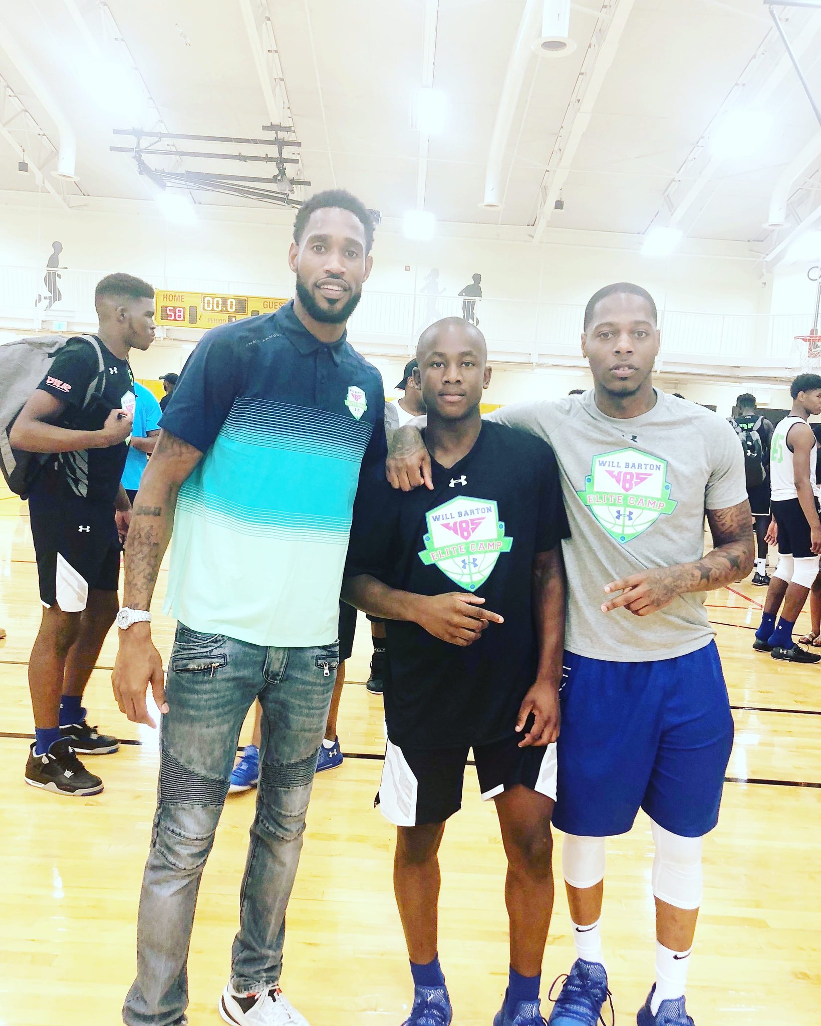 Happy birthday lil bro Will Barton. 