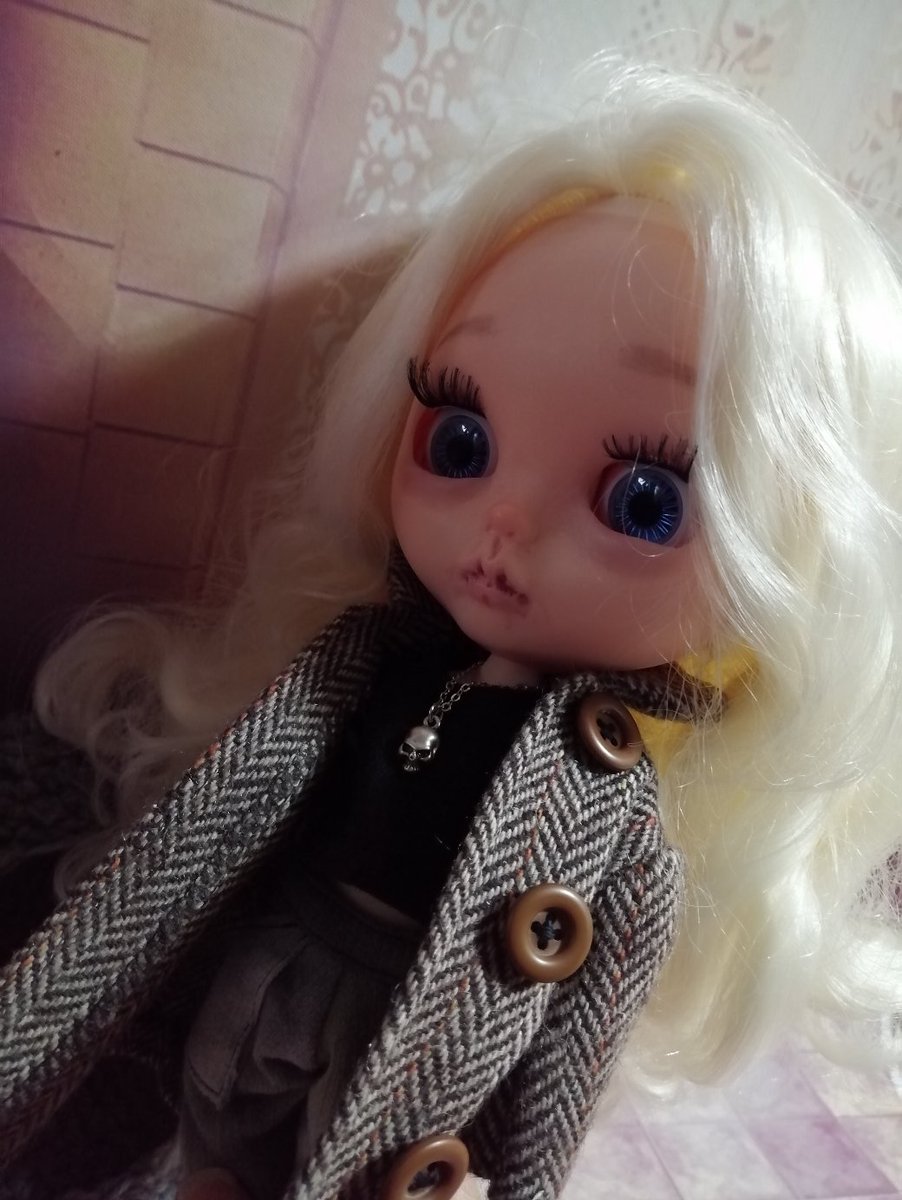 rubihonn's tweet photo. 去年の夏頃にカスタムした子
涙袋のある子にカスタムしたらなんか普通にカスタムした子と違う雰囲気になったなぁ…
#カスタムドール
#涙袋
#手作りドール服
#手編み帽子
#ハンドメイド
#人形 https://t.co/ftXIeMf2Ei