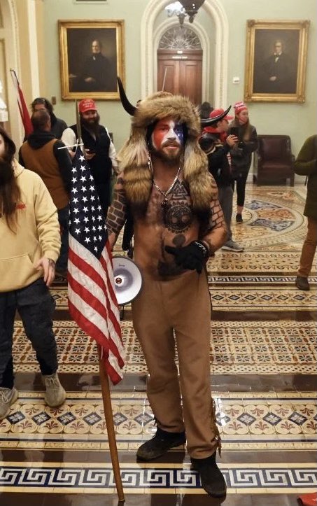 MGPx13's tweet photo. he’s coming for your look, sis! you did it better @KameronMichaels and without being a terrorist! https://t.co/7yZMn7xxke