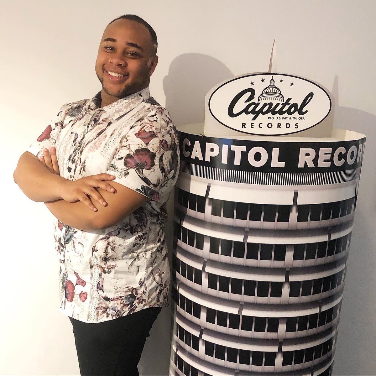 Creat1ve's tweet photo. Happy Two-Year Work Anniversary @CapitolRecords! 🏢
Forever grateful & blessed that I’m able to call my passion my profession with this position!
Excited for what 2021 has in store for us in Global Creative with our #CapitolFamily, the best is truly yet to come! ❤️ https://t.co/5Skfxzqiwd