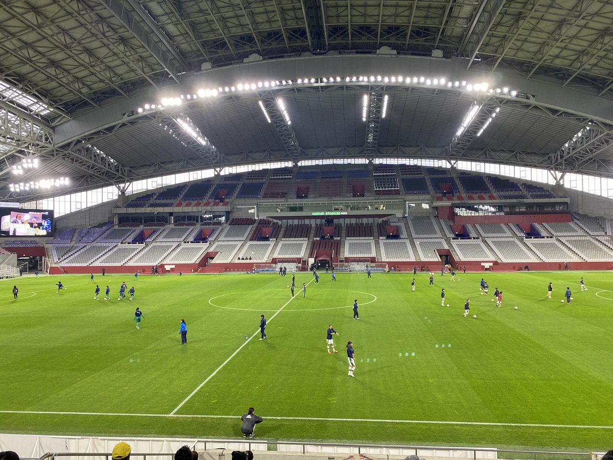 ナカヲ 21年2試合目のサッカー観戦 ノエスタは屋根があるので雨でも安心