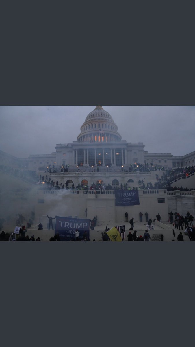 hunterbegley11's tweet photo. The left photo was the Democrat riot and the right was the Republican riot. If you can sit here and say one is worse than the other then you need grow up. BOTH are bad and immature of us as people in America. We need to stop being a victim to every little thing in life. https://t.co/Ot7V53LlDd