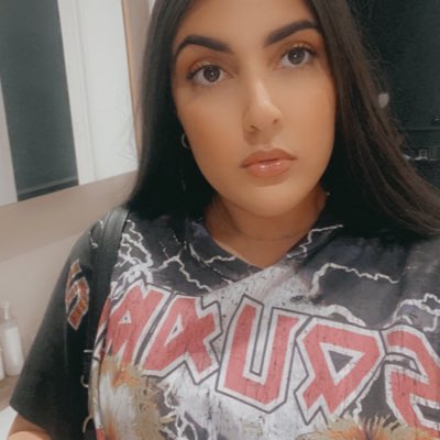 NicoleNagra's tweet photo. #NewProfilePic https://t.co/j9pUc7dupy